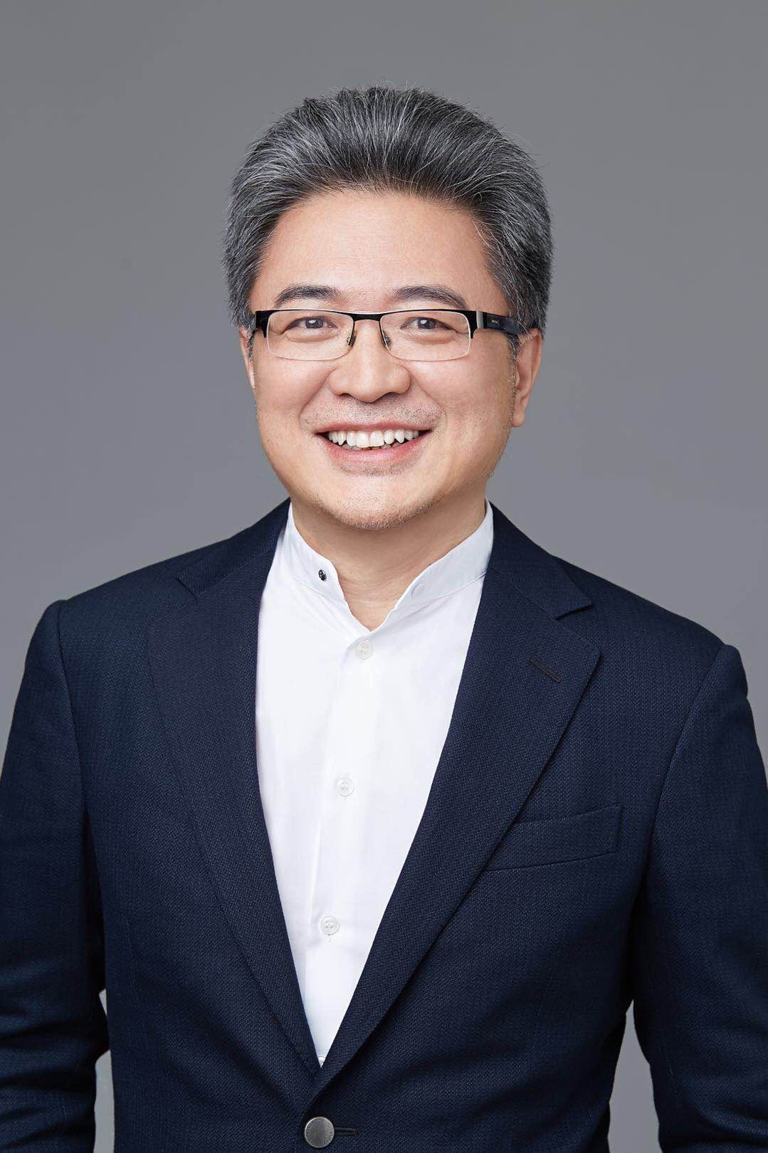 就在今年3月,人人车ceo李健"五顾茅庐"请来阿里前高管刘自成出任人人