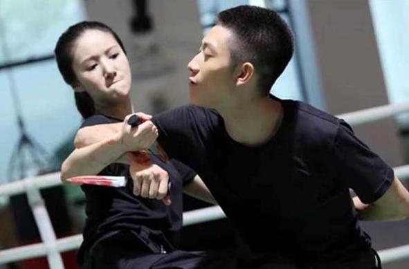 金星问张一山:你爸怎么评价余罪床戏?他的回答