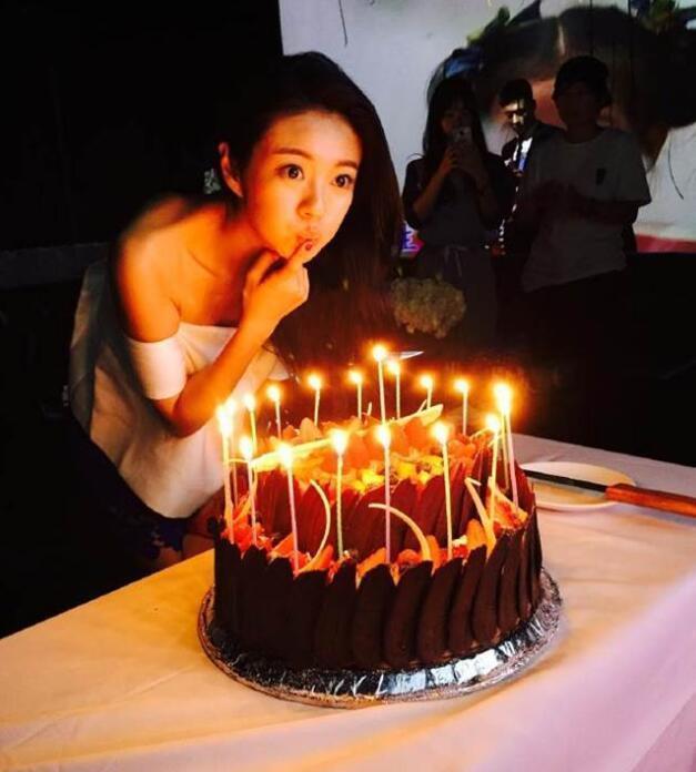 给男生生日的祝福 t01b75539665ef3b21c.jpg?size=627x696