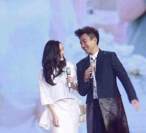 破离婚传闻!刘恺威维护杨幂:她有空就会回家看