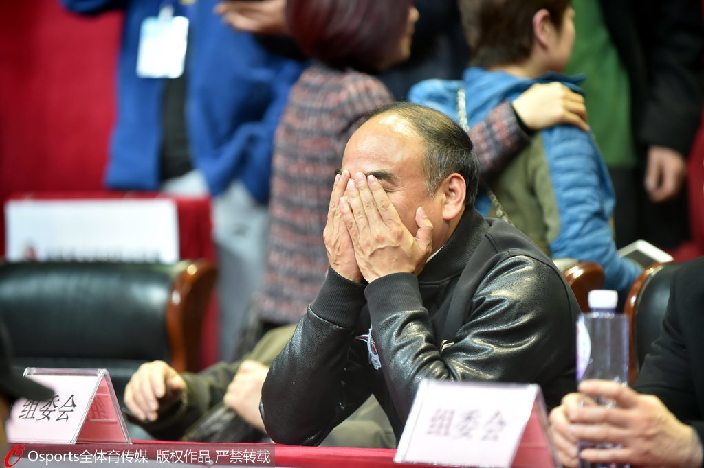 组图-提前7年圆冠军梦 金强老板周仕强喜极而泣