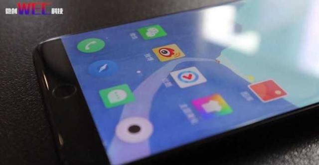 魅族16加入全面屏手势操作,采用无刘海设计,这