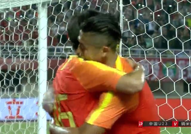 终于进球了!张玉宁门前铲射破门!U23国足3-0领