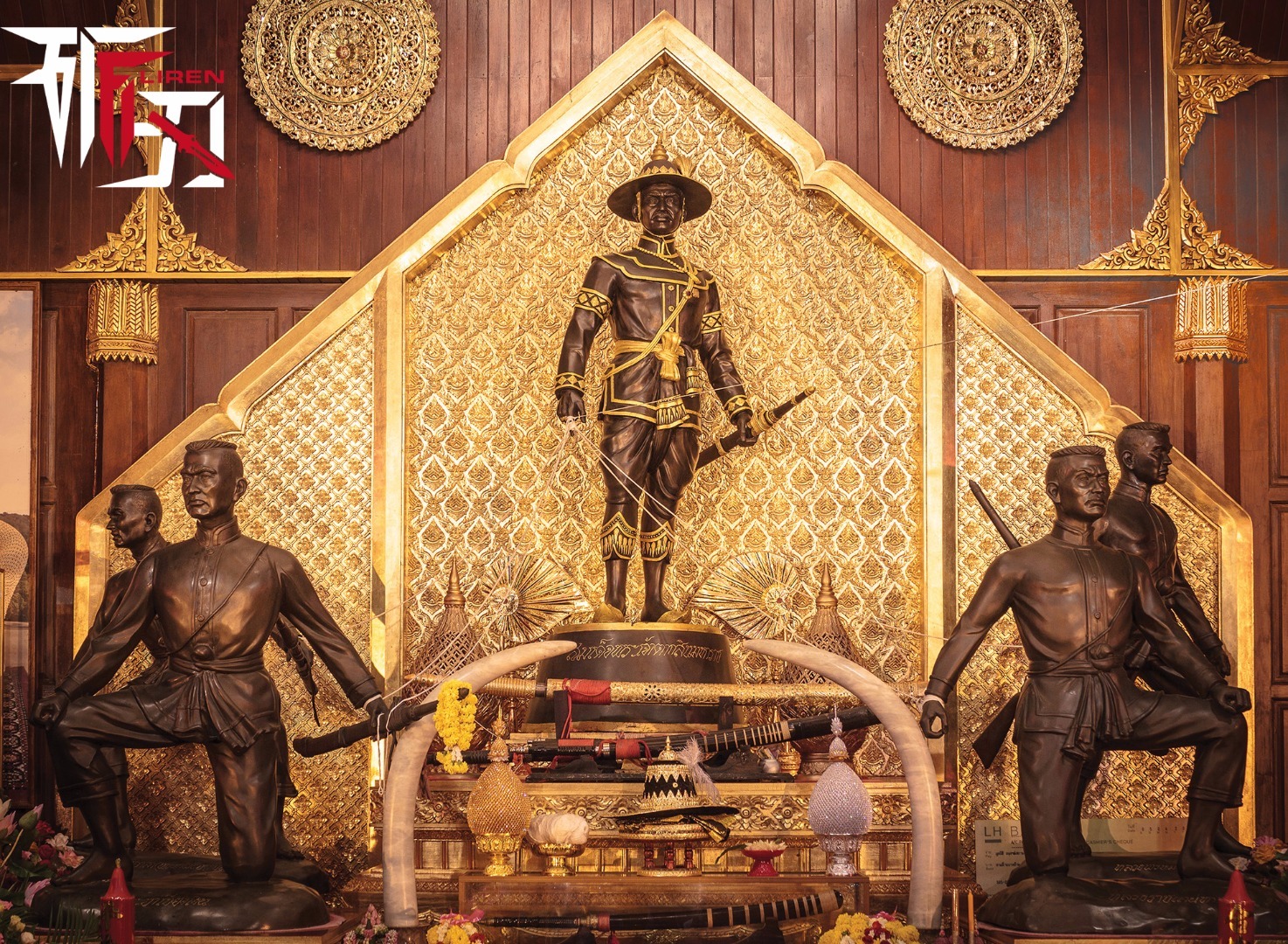 值得一提的是泰国王室的建立还和中国有很大的关系，泰国的王室最早由中国明朝人郑信创立的。他打败了缅甸的入侵，统一了泰国各部，奠定了现代泰国的基本版图。