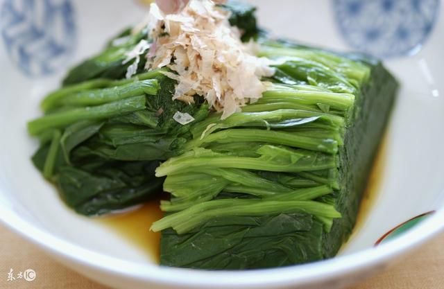 稳糖帮手菠菜对血糖有什么益处?糖友应该怎么