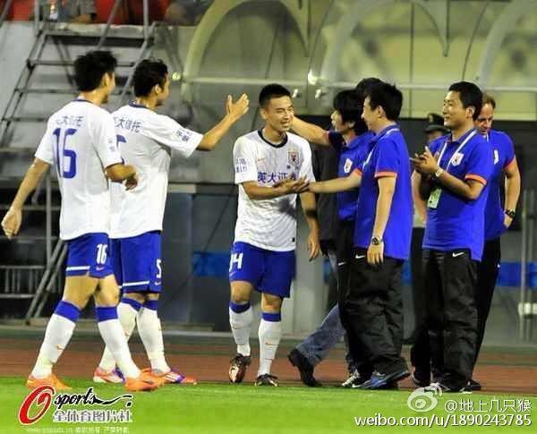 鲁能青训球员杨晨抓住机会戏耍恒大防线