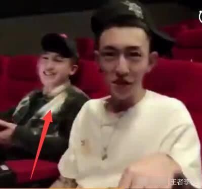 仙洋凌晨开播 放话方丈不直播也能月入百万