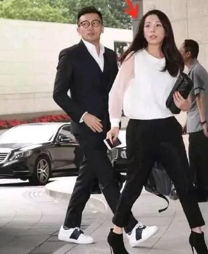 苏有朋女友曝光 颜值不输林心如和赵薇