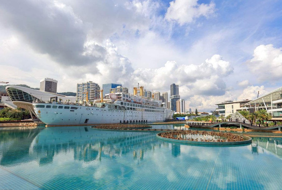 30年前的这里还只是一个渔村,如今GDP高达两