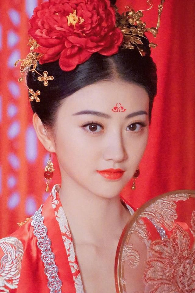 谢娜景甜迪丽热巴刘诗诗赵丽颖等女星古装最美