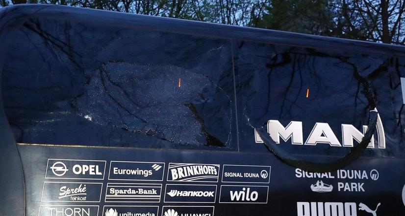 多特蒙德球队大巴发生爆炸:1人受伤 比赛被取消 多特蒙德球队大巴发生爆炸:1人受伤 比赛被取消