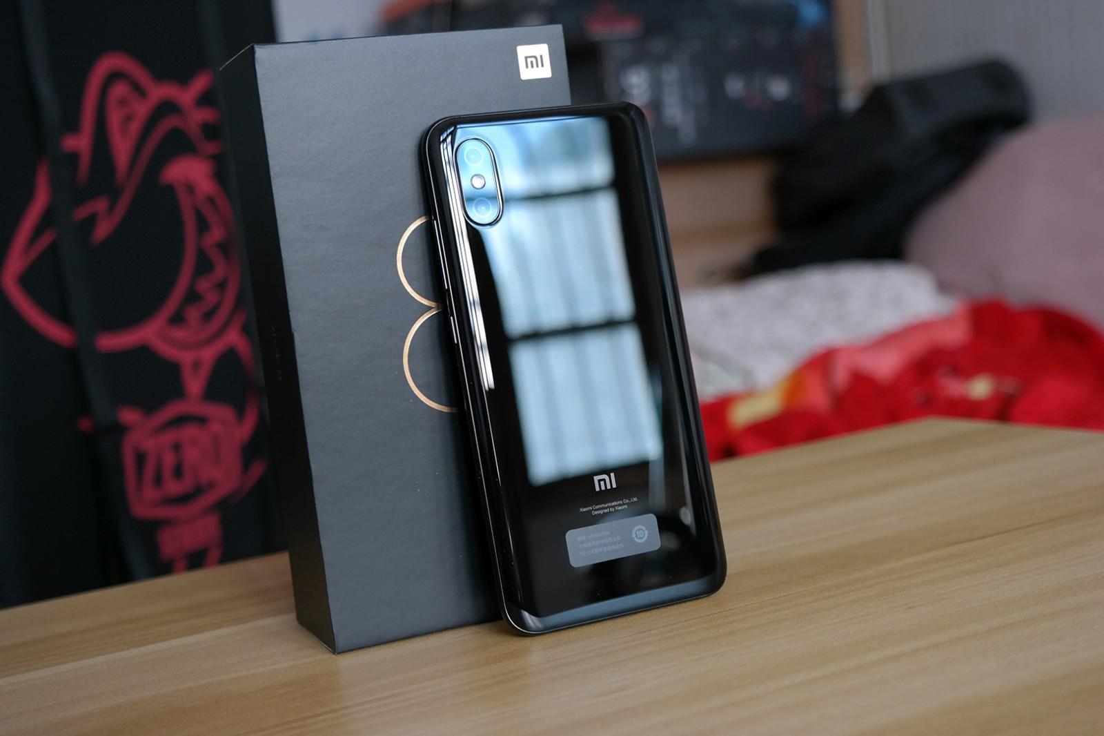 弥补后置指纹的缺点!小米8屏幕指纹版开箱体验