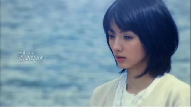 里雷厉风行的蜂矢老师,成名作《爱的曝光》里孤僻又天真的少女洋子