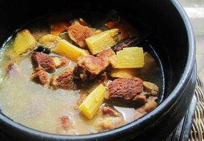 广东人太会吃,炖羊肉时加上它,没有膻味,去火又