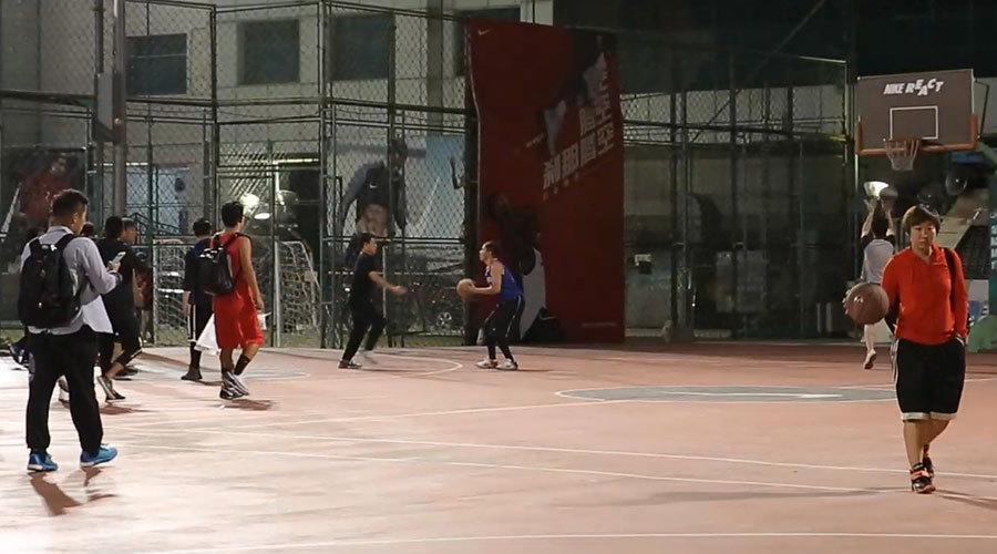 日落东单:太阳落下 篮球升起 日落东单:太阳落下 篮球升起