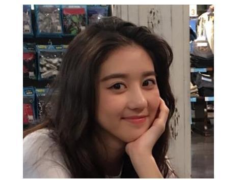 北大美女学霸:高一从英语"学渣"到147分,只因这份资料让我"重生"!