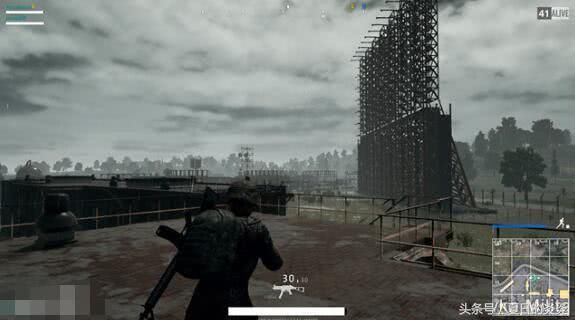 绝地求生锁头挂?主播红点98K轻松爆头,网友:要