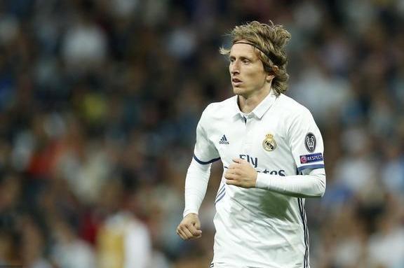 皇马和c罗为什么一个肯卖一个要走?