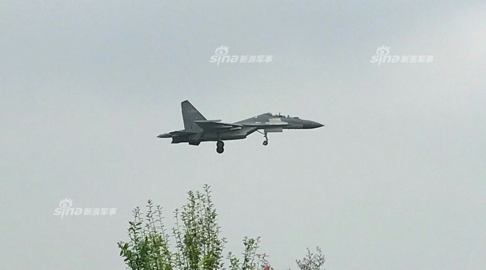 快来查查多少架!中国空军至少4架歼16战机同框