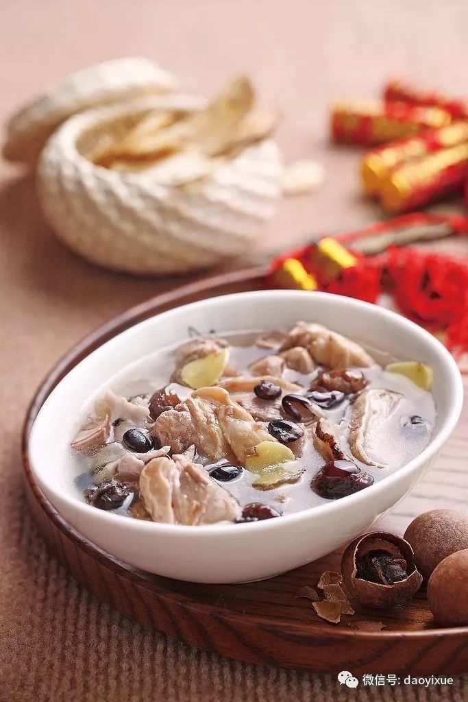 方子组成是:人参,云苓,白术,炙甘草,桂圆肉,黄芪,酸枣仁,当归,远志