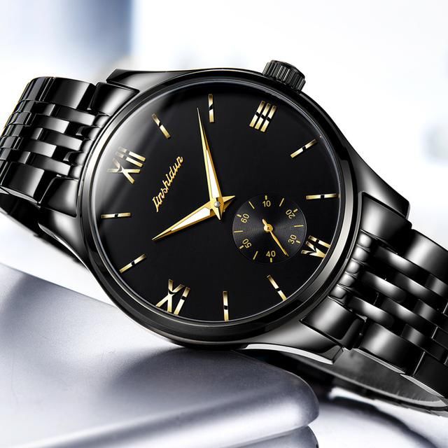 男人千万要知道左手戴手表的涵义是什么,别傻