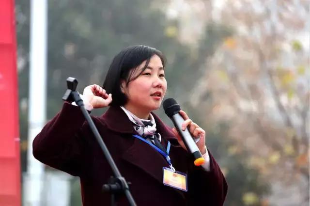 潢川青年志愿者启动志愿服务活动月