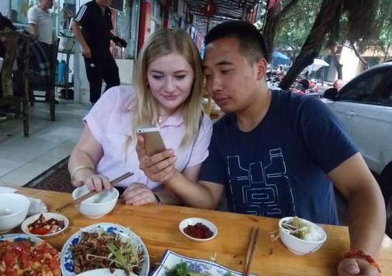 中国小伙不顾家人反对娶个洋媳妇,婚后后悔不