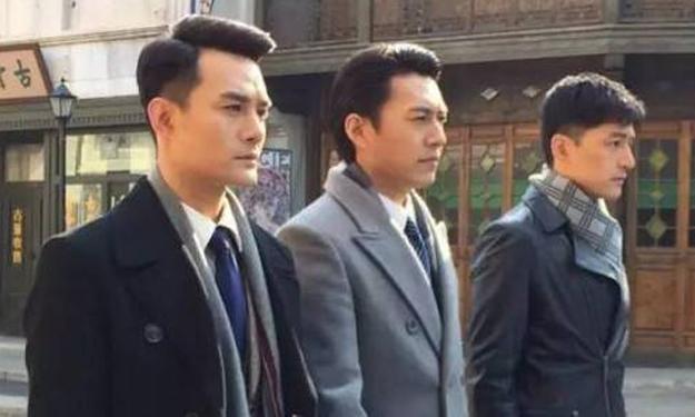 假设胡歌、王凯、靳东都掉河里，三选一，你救谁?