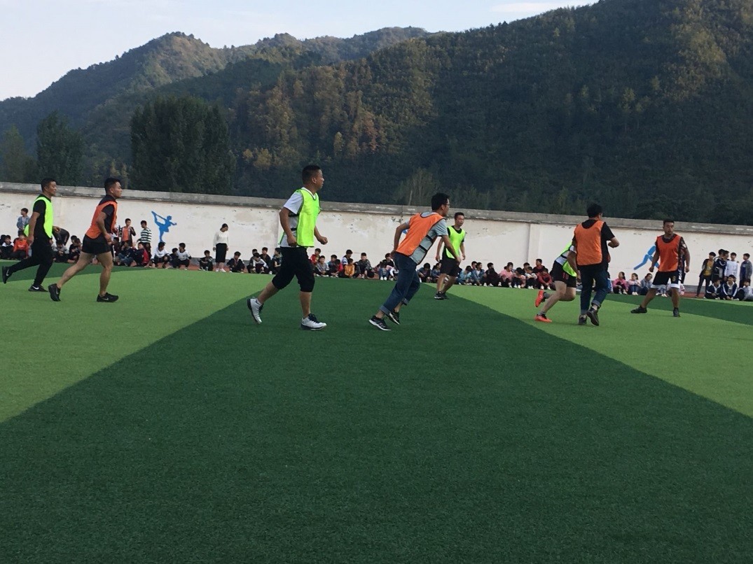 西峡县桑坪初中不忘初心七十年 别样青春新时代(图2) 西峡县桑坪初中不忘初心七十年 别样青春新时代(图2)