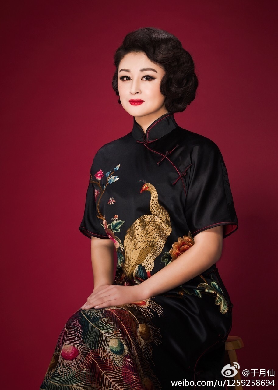 日前,赵本山小姨子于月仙在微博晒出一组写真.