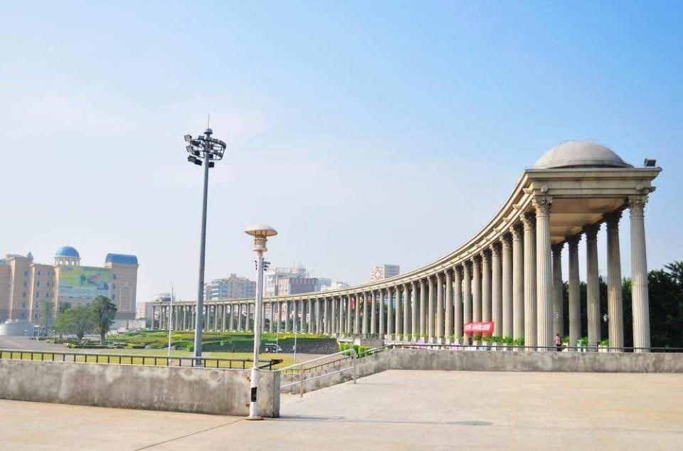 新房5万均价看似高不可攀,在深圳只能买这些偏