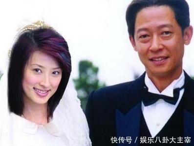 周立波结婚_周立波结婚收入(3)