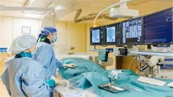 医生误将福尔马林输入病人体内,女子的死状非