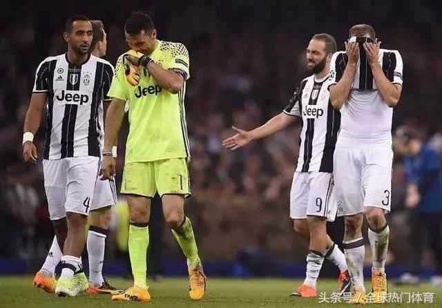 世界最新俱乐部排名,西甲前十占4席,利物浦力