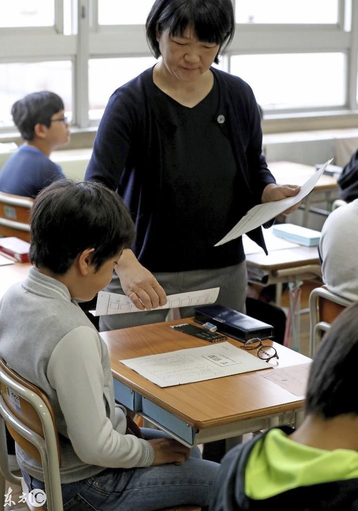 日本教育在小學已經實施全國統考,還不考中國孩子不喜歡的英語