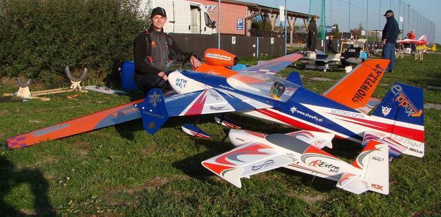 飞机vr体验 t01c0a87885dceda703.jpg?size=640x316