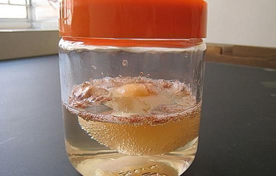 白醋泡它擦脸,女人每天用点,五日脸蛋白净水嫩