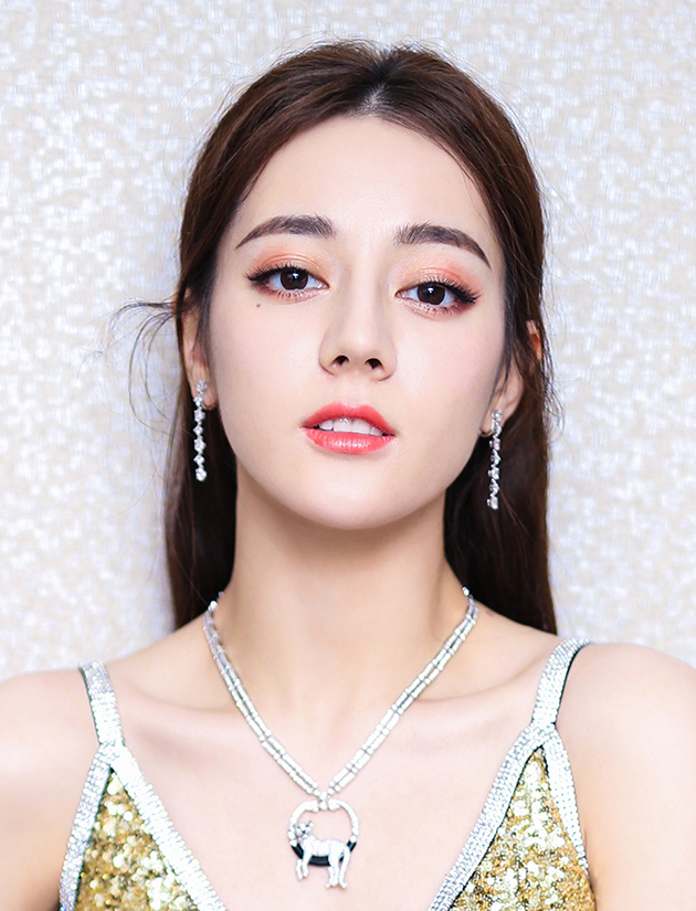 女明星们团宠的南瓜色眼妆 打造初秋动人双眸