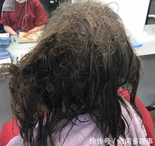 女子10年不洗头,但让人傻眼的却是有很多人追求她,想和她生子