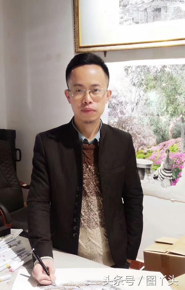 广西这幅钢笔画感动全网 宝妈发烧39摄氏度 为