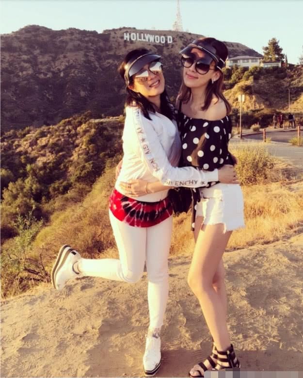 陈若仪长得丑?看她与林志颖同框,论长相贤惠都