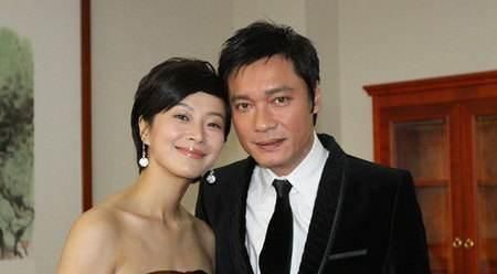 她是《芳华》里的舞蹈老师,曾给巩俐跑龙套,二