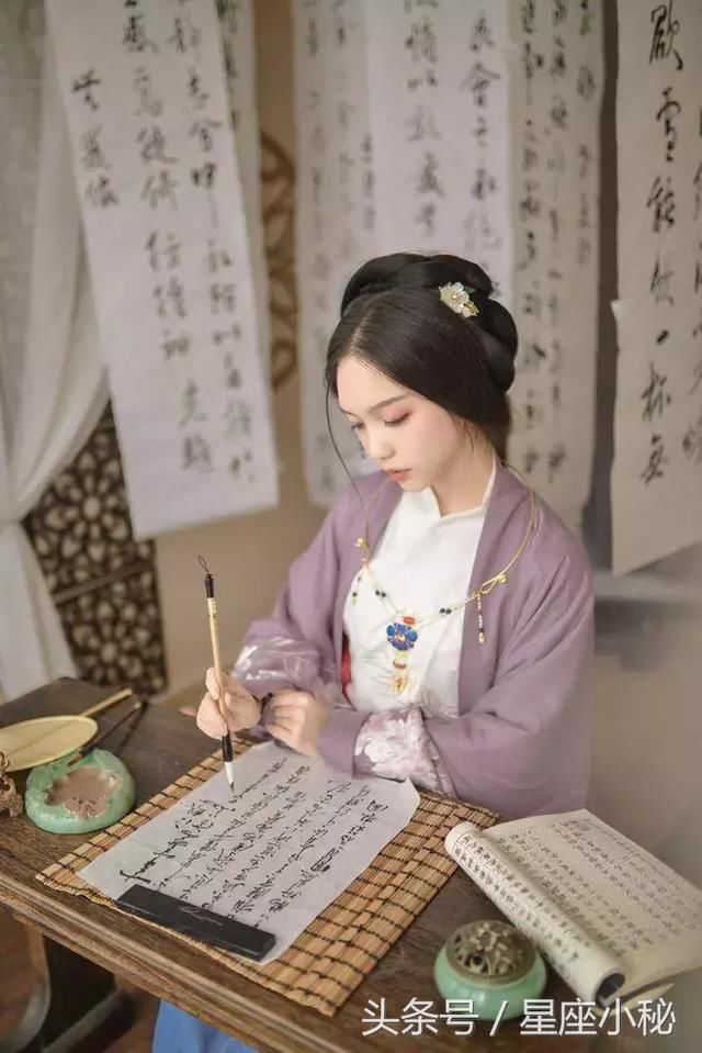 十二星座梳妆打扮要多久,白羊座要五分钟,双子座太扎心了