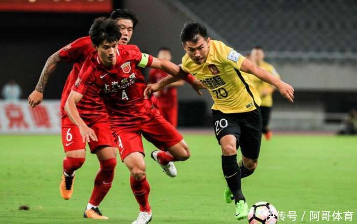 中超补赛:上海上港VS广州恒大,争冠之战,武磊