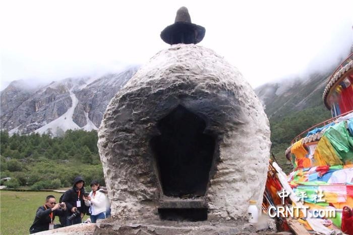 记者手记:稻城亚丁 风中诗句