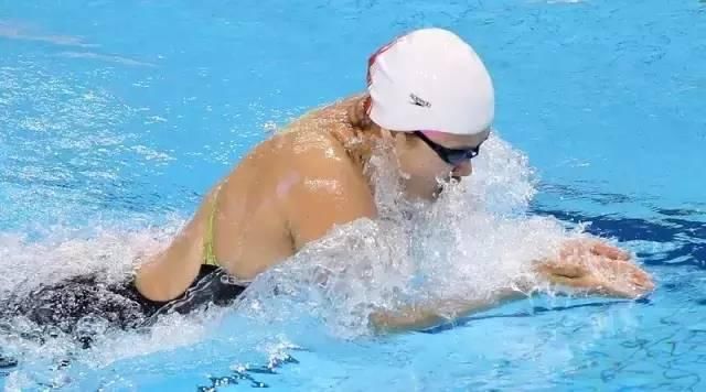 波浪式蛙泳的几个学习技巧