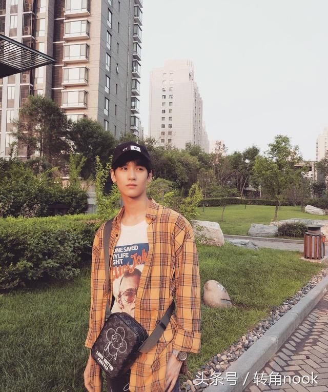 易烊千玺与吴磊的高考成绩即将揭晓,今年中戏