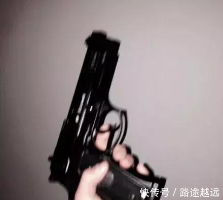 朋友圈背景图|几乎不主动找人聊天