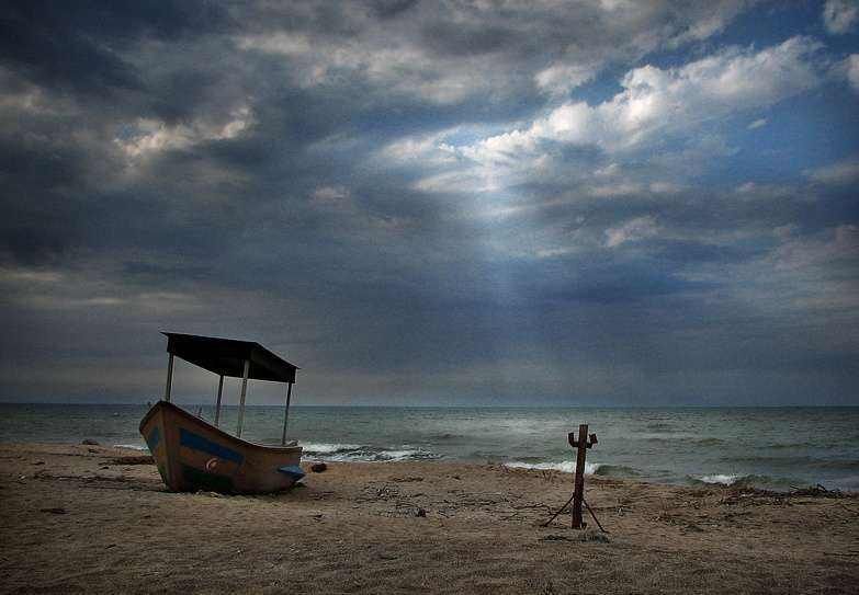 与5个国家接壤,面积超37万平方公里,被称为世