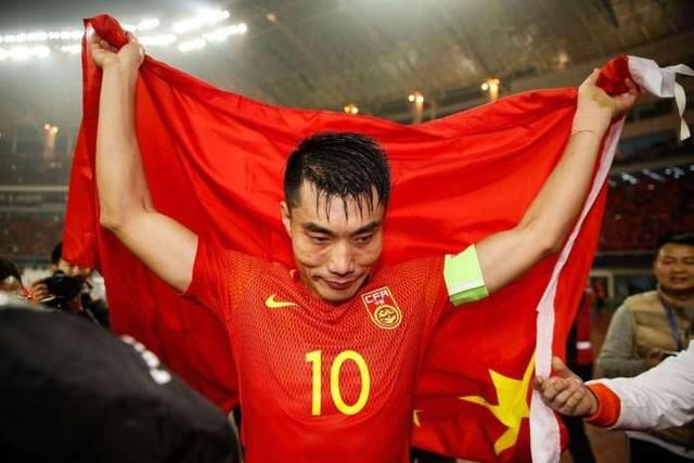 让中国足球不再被西亚黑哨坑的方法,以及新的